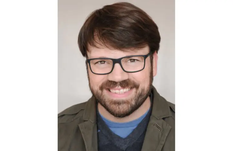 Casting Director Kirkland Moody tells us several crazy casting audition tales!