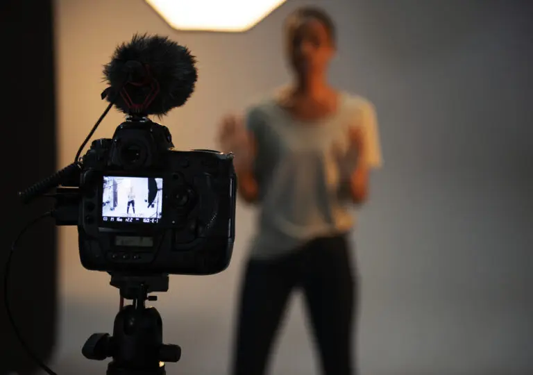 What Commercial Casting Directors Look for in Actor Submissions