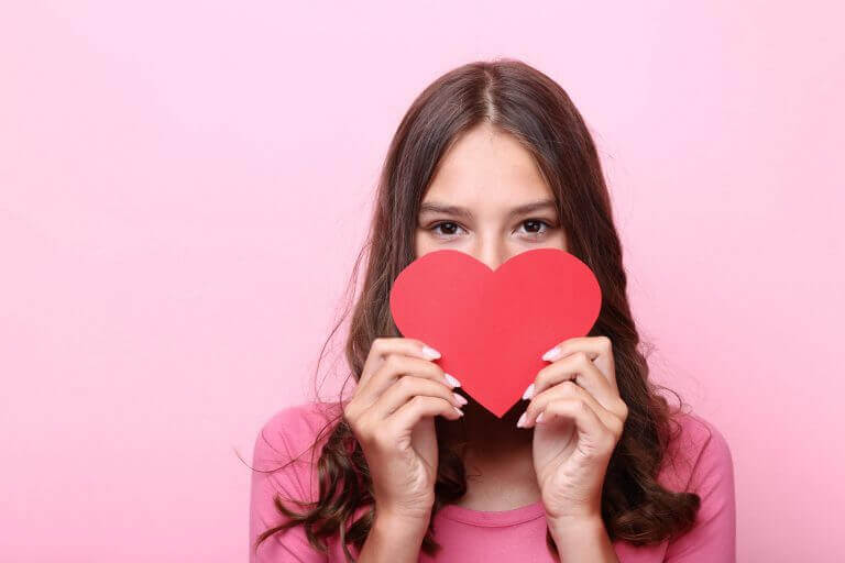An actress thinking about Valentine's Day movies to watch based on her relationship status.