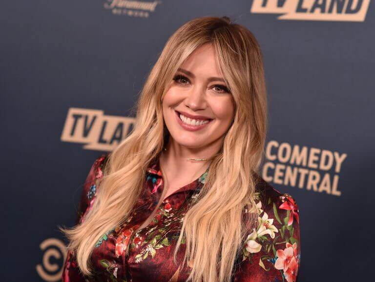 Hillary Duff, star of the "Lizzie McGuire" reboot. See what the rest of the cast looks like compared to their younger selves.