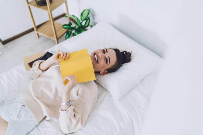 an actress learning about what she can do for her acting career at home.