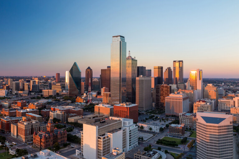 Acting in Dallas Texas, something you might not think of when you think of the city. It turns out that Dallas is a great place for actors.
