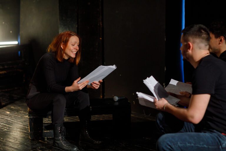 actors doing a chemistry read